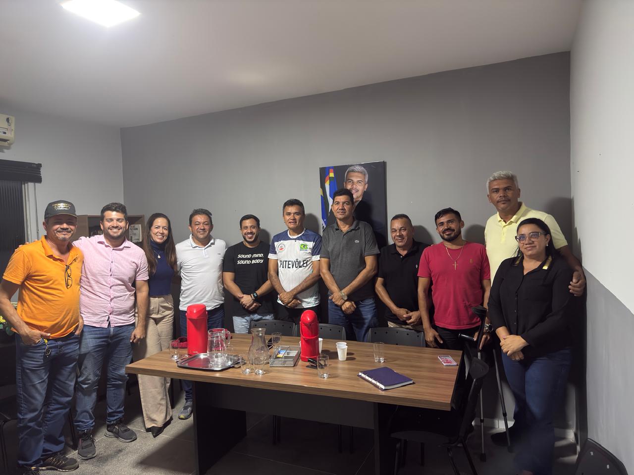 Bancada de situação tem reunião produtiva com prefeito e vice-prefeito