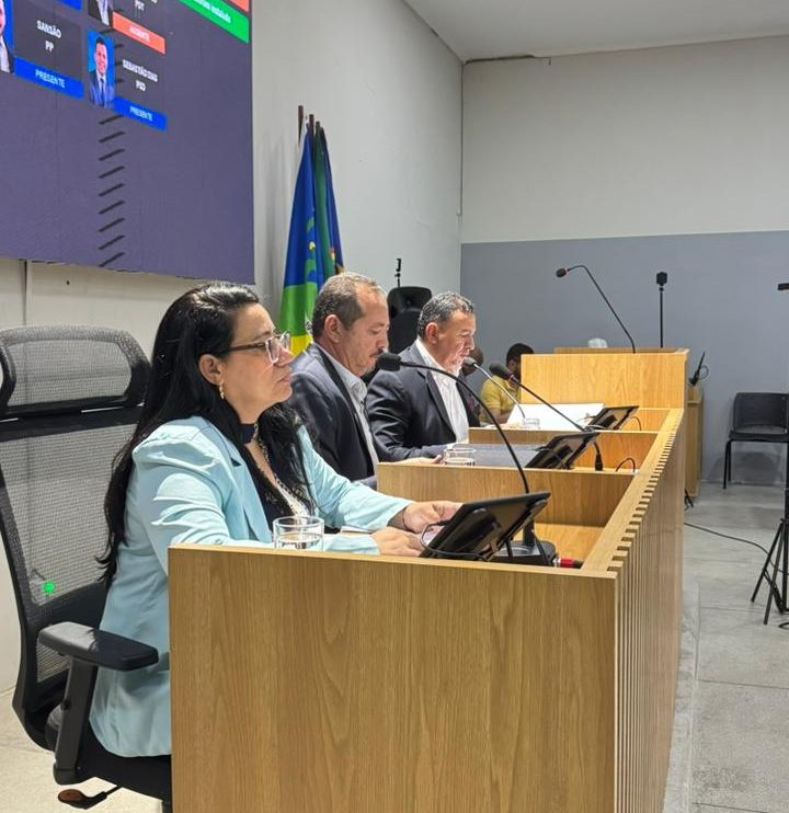 14ª Sessão Ordinária da Câmara de Araripina é movimentada com a apresentação de PL´s do Executivo e Legislativo